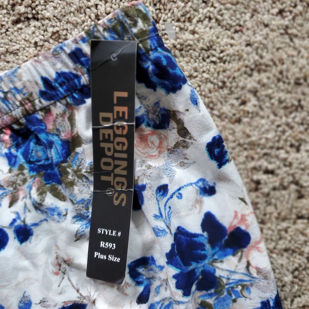 Buttery Soft Plus Size Leggings - Picture 2 of 2